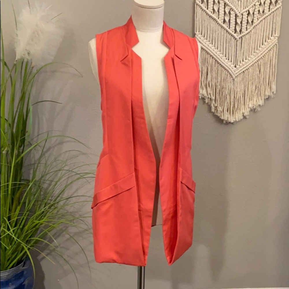 Coral vest